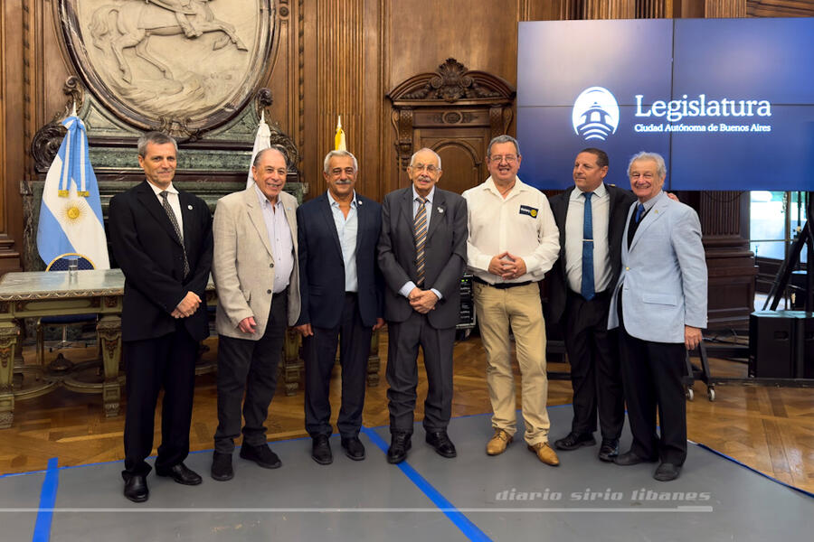 La Legislatura porteña homenajeó a "La Voz de las Colectividades" en sus 25 años